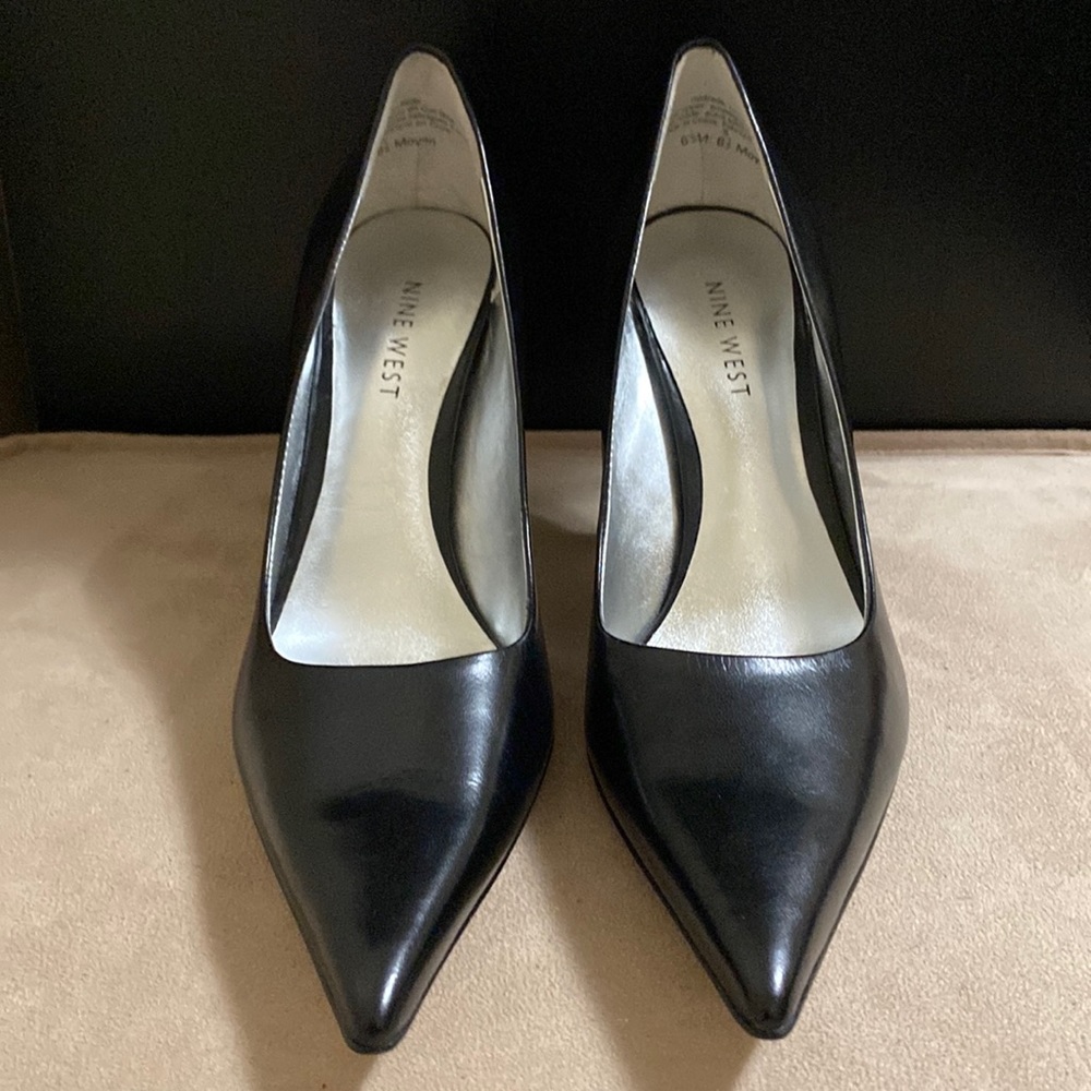 Brand New Vintage Nine West high Heels